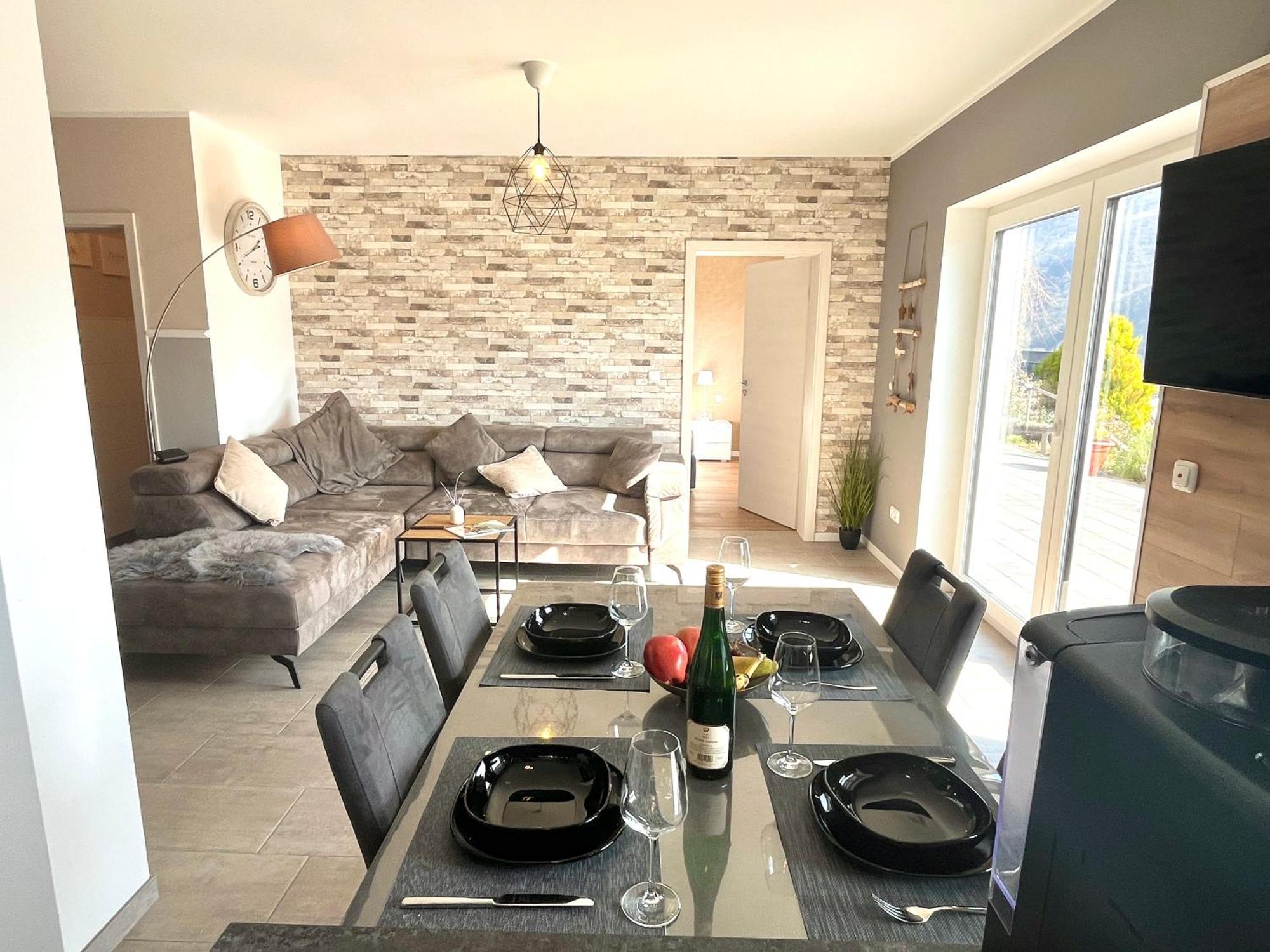 Ferienwohnung Sonnenterrasse, 1-4 Personen, 2 Schlafzimmer, Grosse Terrasse Müden Eksteriør bilde